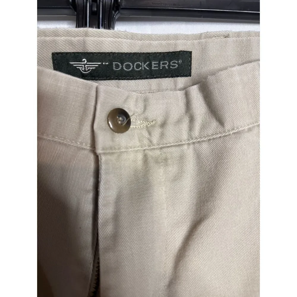 Dockers Basic Twill Khaki Chino Pants‎ Classic Fit Casual Business Mens Size 37